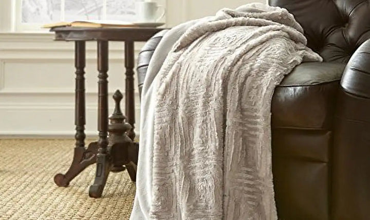 Luxury Faux Fur Microfiber Adult Throw Blanket, 50 X 60, White