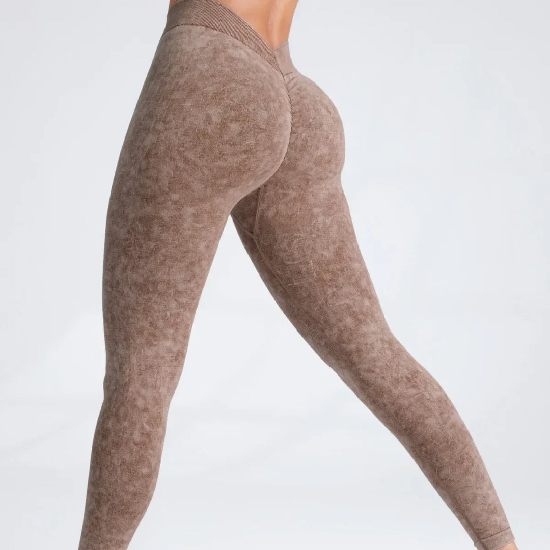 V-Back Scrunch Seamless Yoga Leggings – Push-Up Fit for Women
