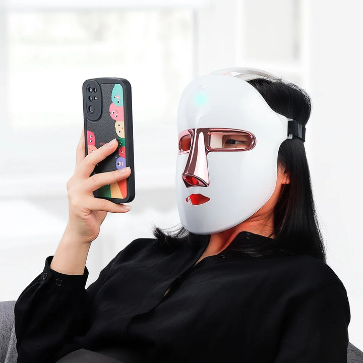 7-Color LED Light Therapy Face Mask – Wireless, Rechargeable & Vision-Friendly Design