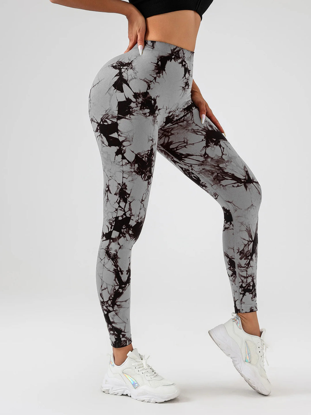 V-Back Tie-Dye Scrunch Butt Leggings – Buttery Soft, High-Waist, Booty-Lift Yoga Pants