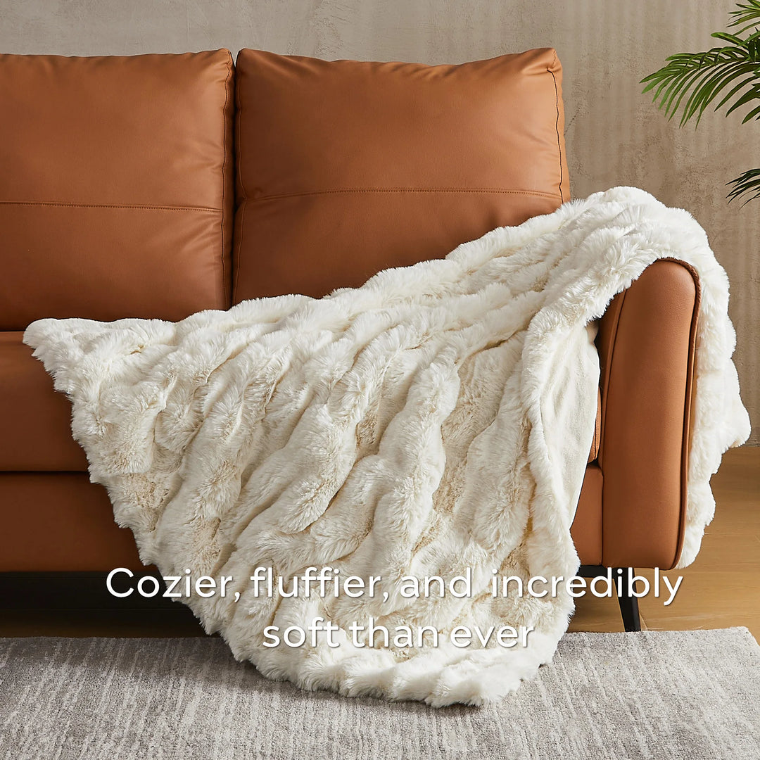 JELLYMONI Faux Fur Throw Blanket, Throw Blanket for Couch, Fuzzy Cozy Plush Bubble Bed Throw Blanket, Thick and Warm Blanket